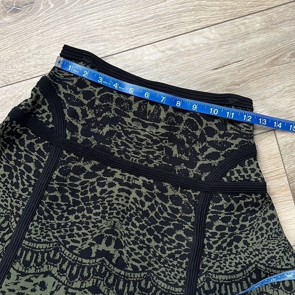 DVF Flote A-Line Mini Skirt Mixed Print Green Black Ribbed Stretch Knit - Picture 11 of 12